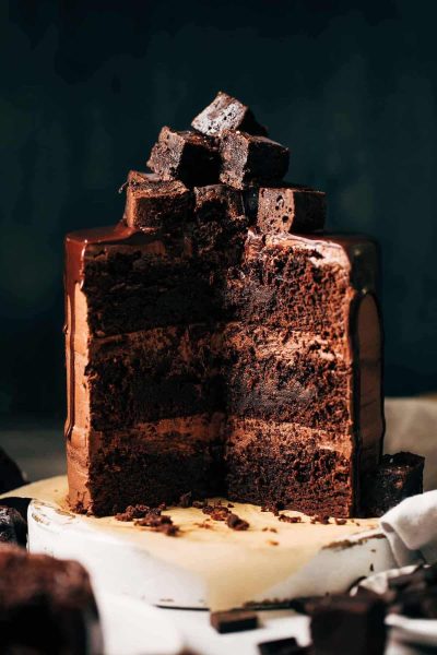 Fudge Brownie Cake - Image 5