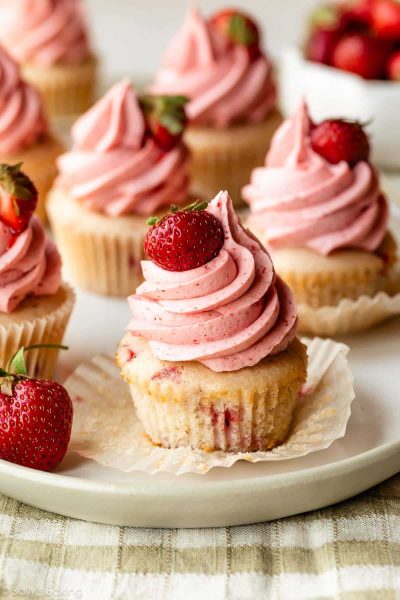 Delicious Cupcakes - Image 3